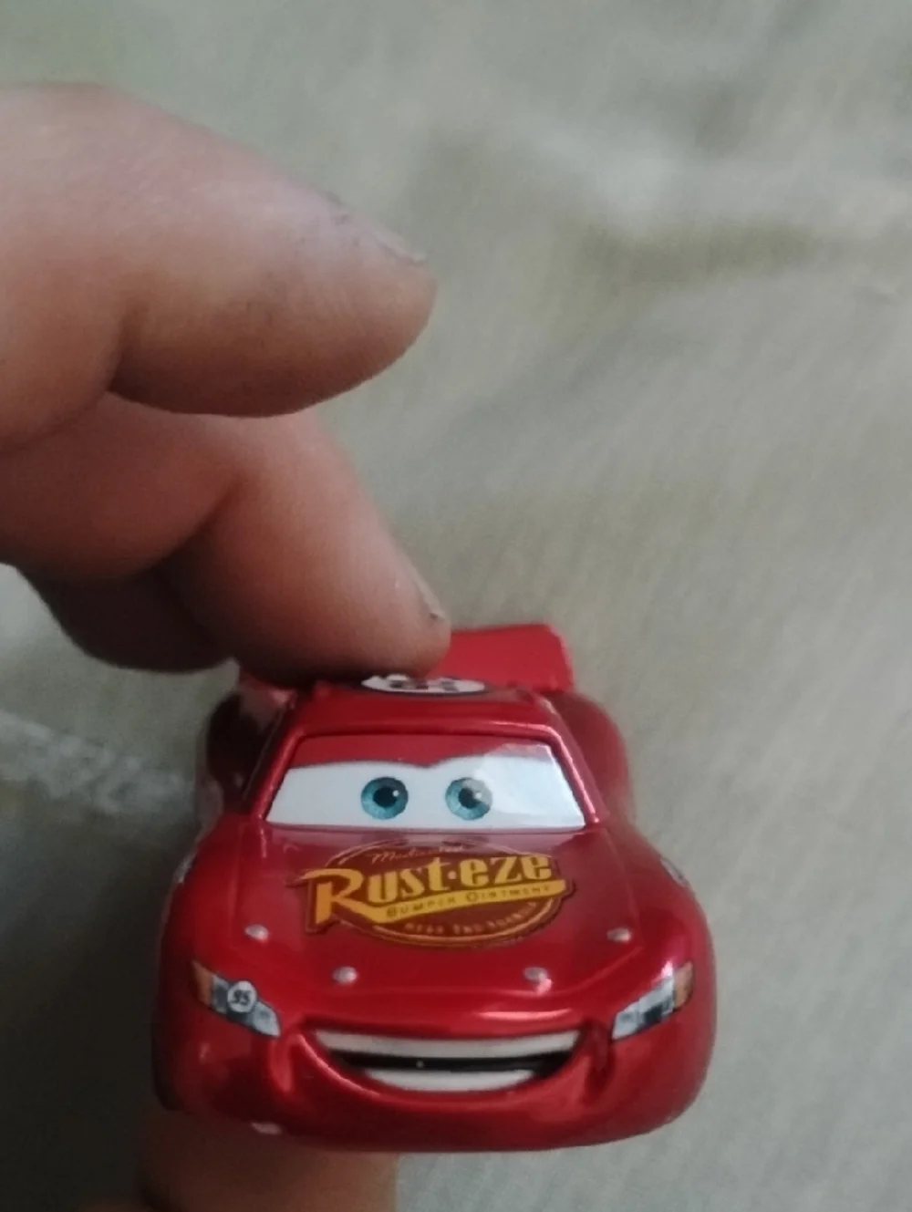 Radiator Springs Lightning McQueen– Pixar Cars
